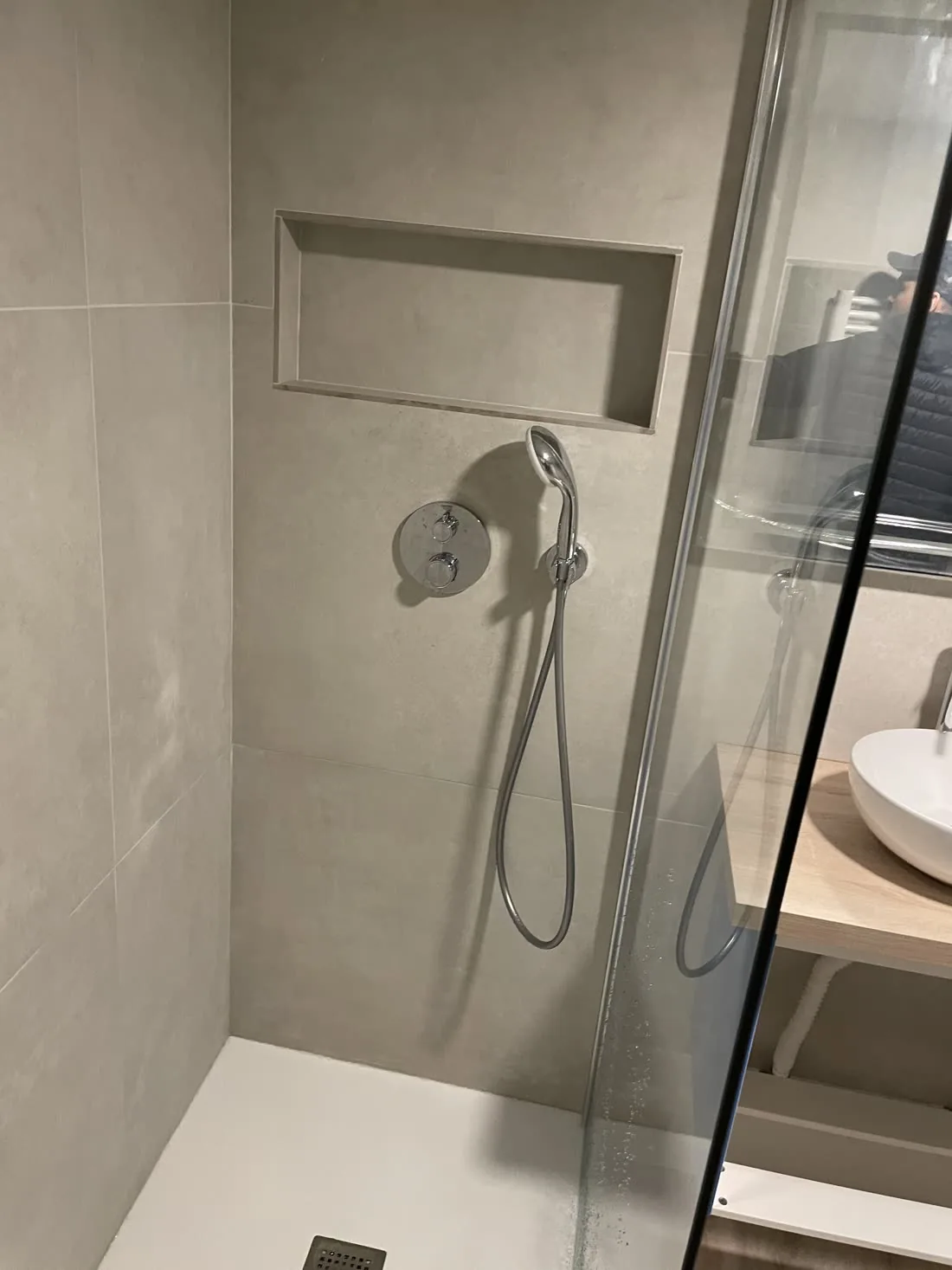 Salle de bain PMR à Castelnau-le-Lez