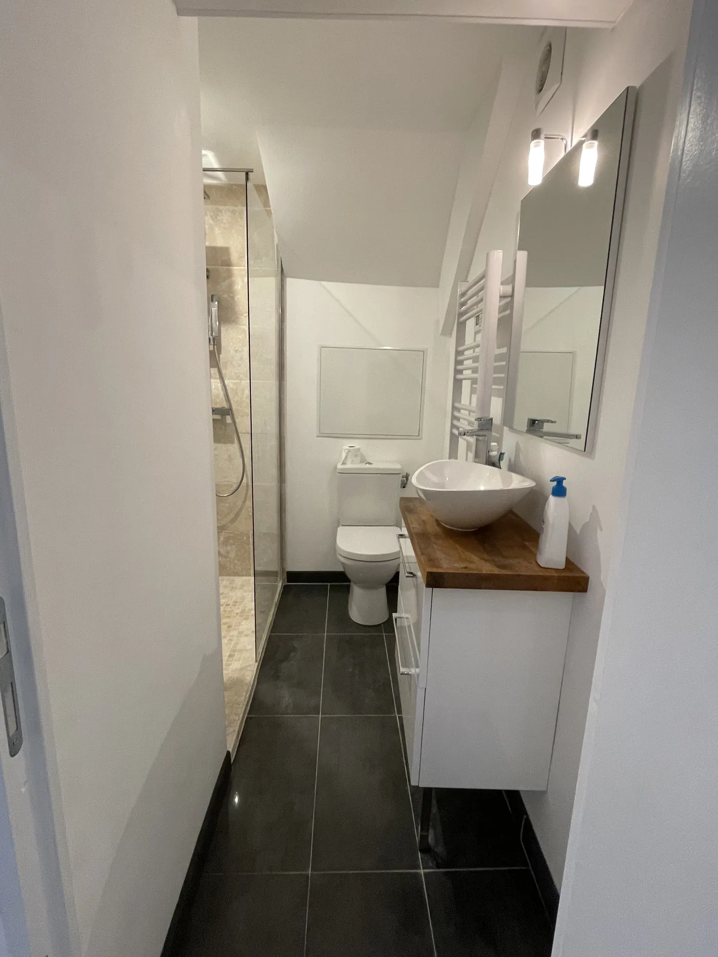 Douche à l'italienne à l'étage sur plancher bois : possible ? (oui, si…)