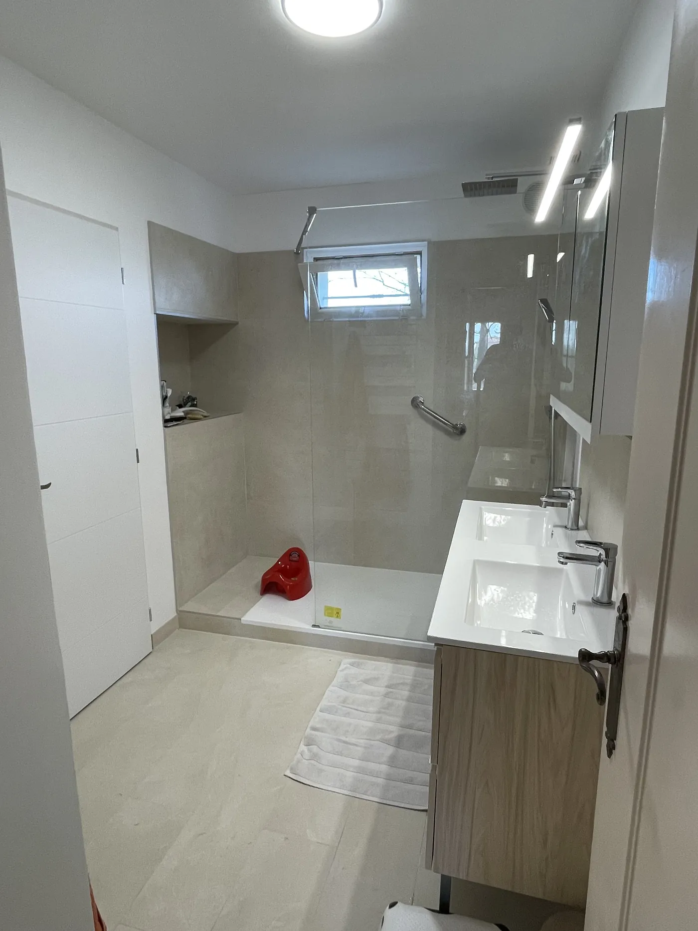 VMC de salle de bain : bien la dimensionner pour en finir avec l'humidité